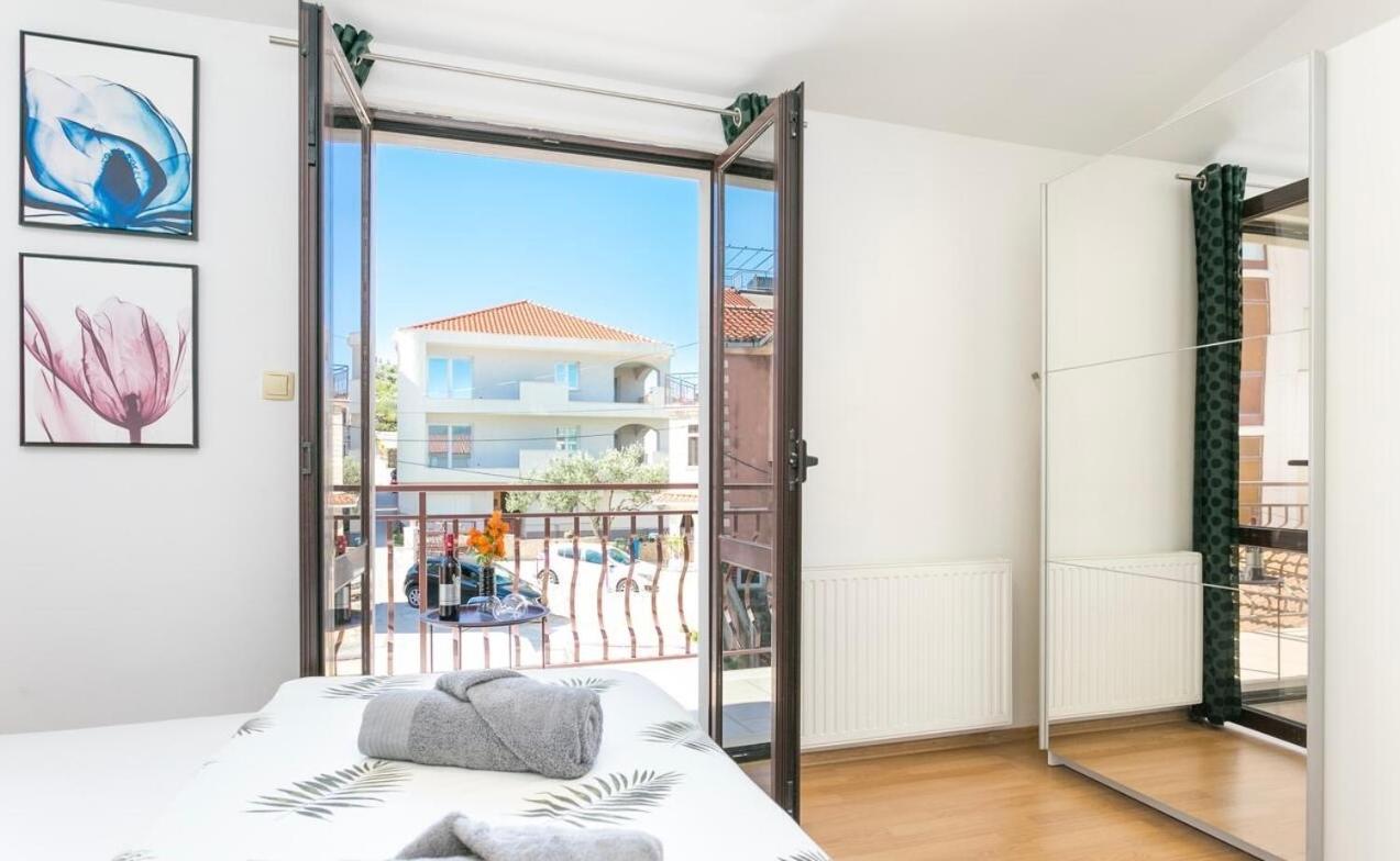 Apartman Bella Trogir Exteriör bild